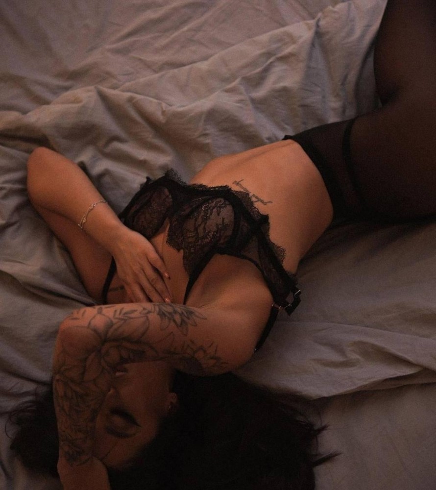 Индивидуалка Яна фото № 2 в городе Тихвин