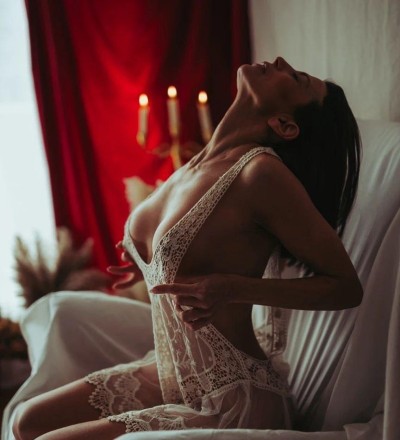 Алевтина, Г. Тихвин