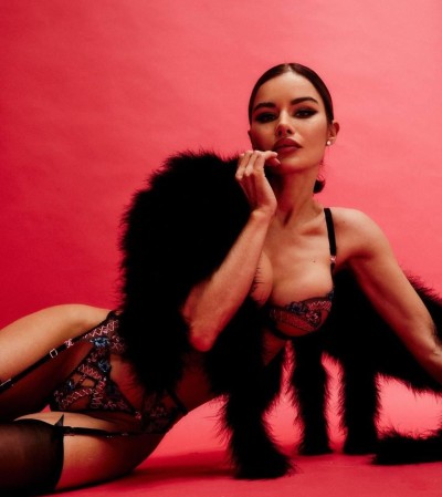 Ксюша, Г. Тихвин