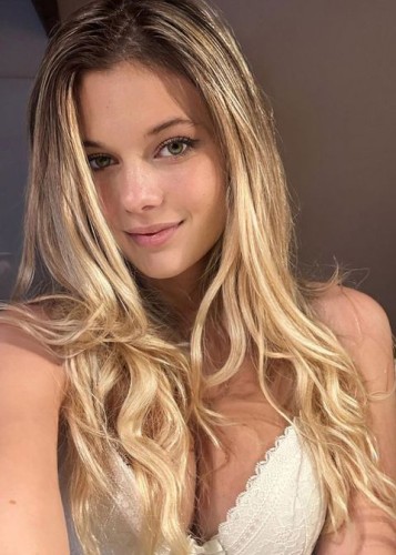 Яна, Г. Тихвин